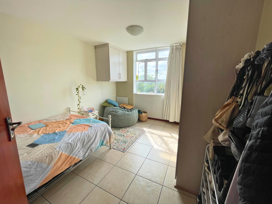 To Let 1 Bedroom Property for Rent in Loevenstein Western Cape